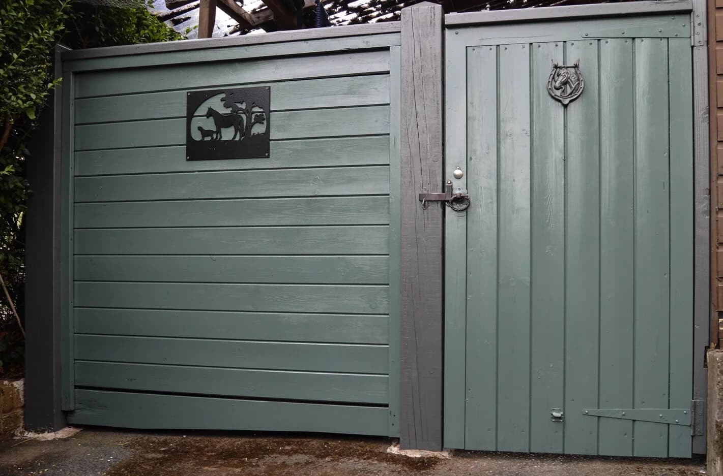 Door & Gate Painting